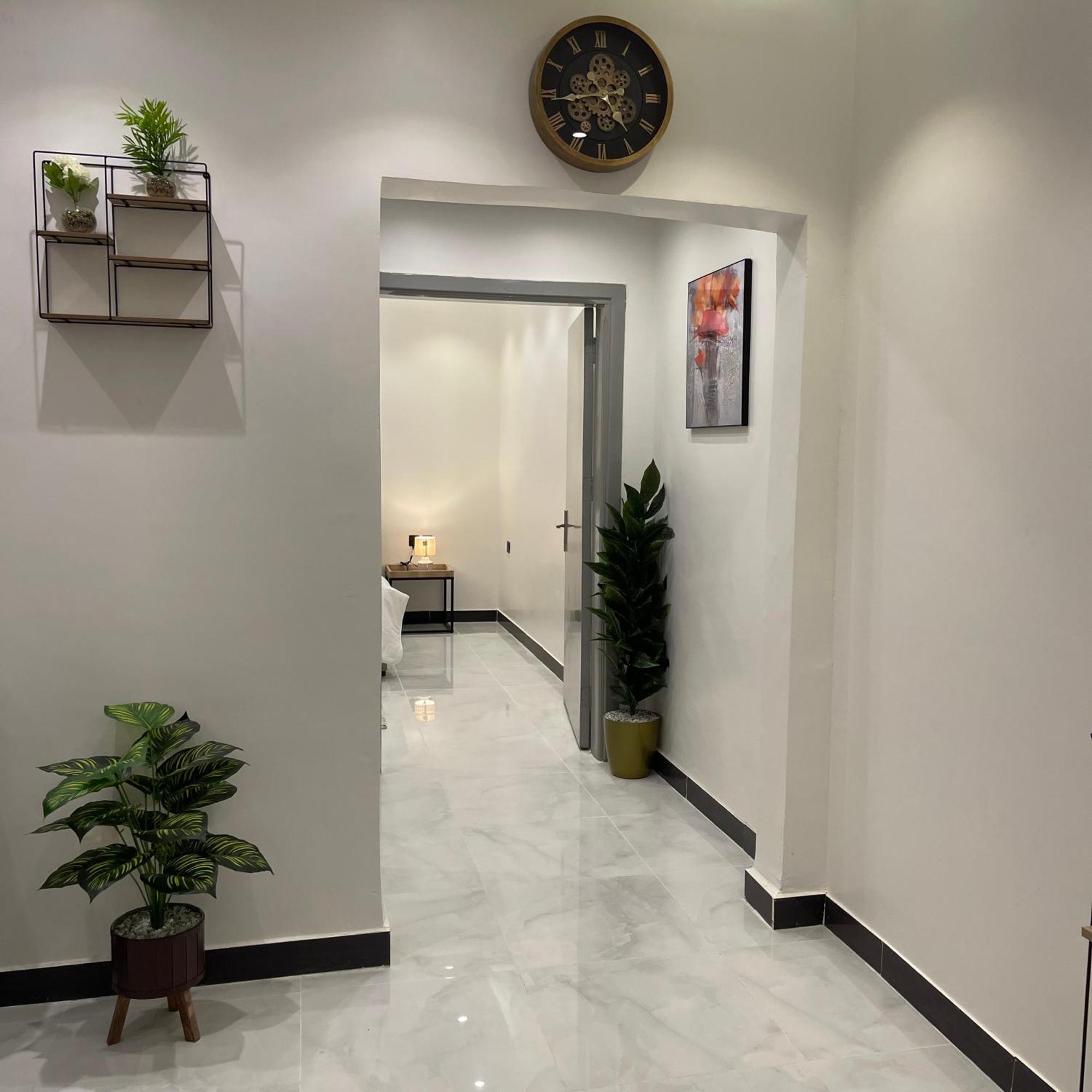 Apartment شقه ايجار يومي Your 3 Riyadh